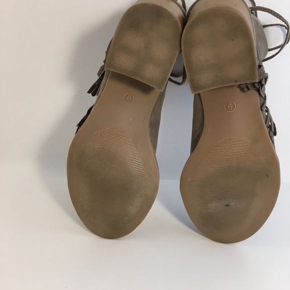 Qupid Gray Gladiator Stacked Block Heels Shoes Size 9 With Long Strings Tie - Picture 7 of 13